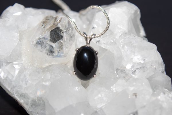 Stunning Black Onyx Gemstone Necklace - Image 7