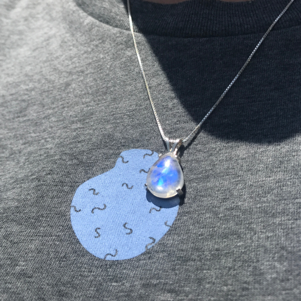 Sterling Silver Rainbow Moonstone Gemstone Pendant - Image 3