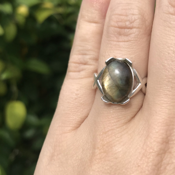 Simple Labradorite Gemstone Ring - Image 8