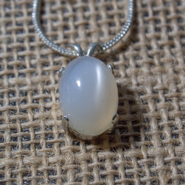 Simple White Moonstone Gemstone Necklace - Image 8