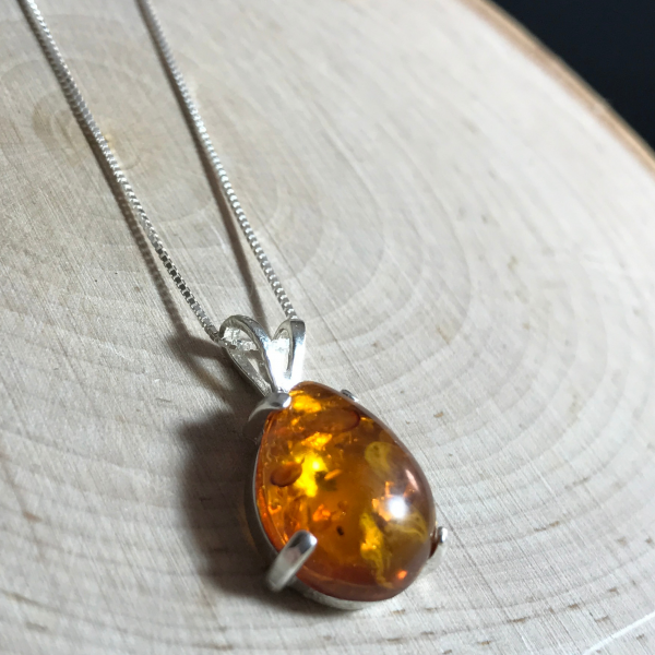 Baltic Amber Gemstone Necklace - Image 2