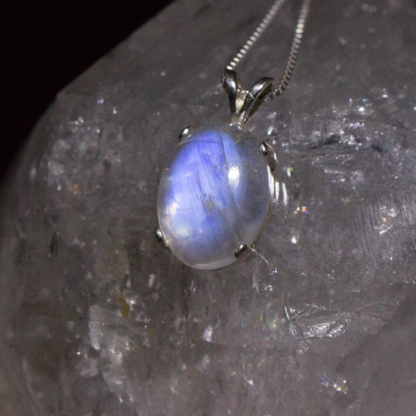 Blue Rainbow Moonstone Gemstone Necklace - Image 4