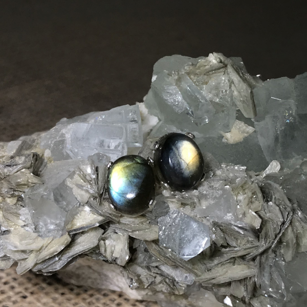 Dainty Labradorite Stud Earrings - Image 3