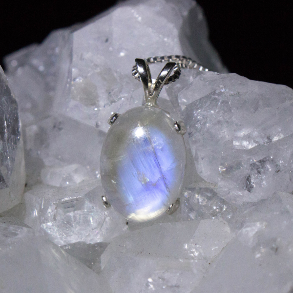 Blue Rainbow Moonstone Gemstone Necklace - Image 5