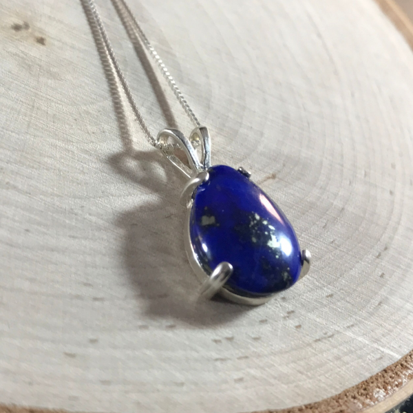 Teardrop Lapis Lazuli Gemstone Necklace