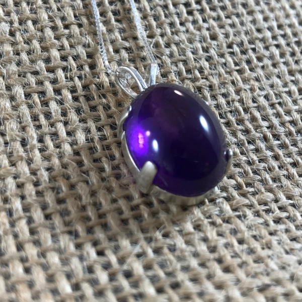 Simple Amethyst Gemstone Pendant - Image 5
