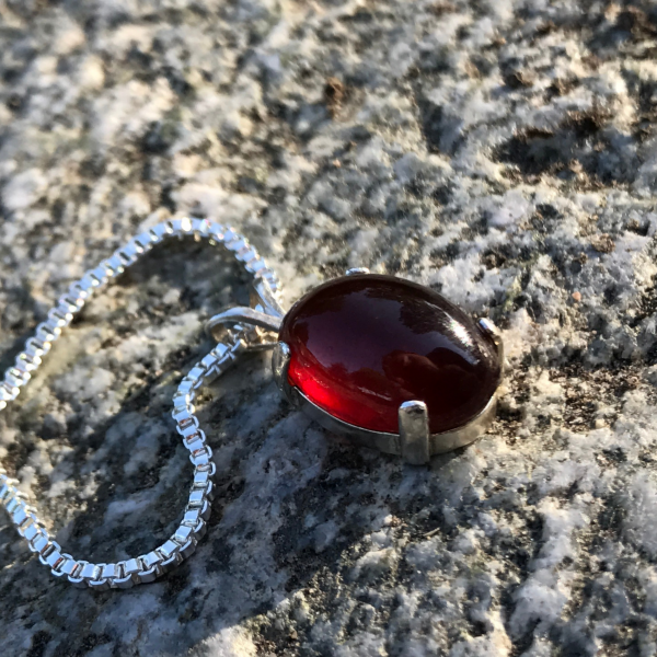 Minimalist Hessonite Garnet Gemstone Necklace - Image 4