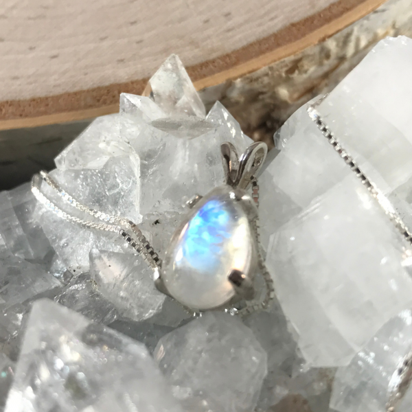 Delicate Rainbow Moonstone Gemstone Pendant - Image 4