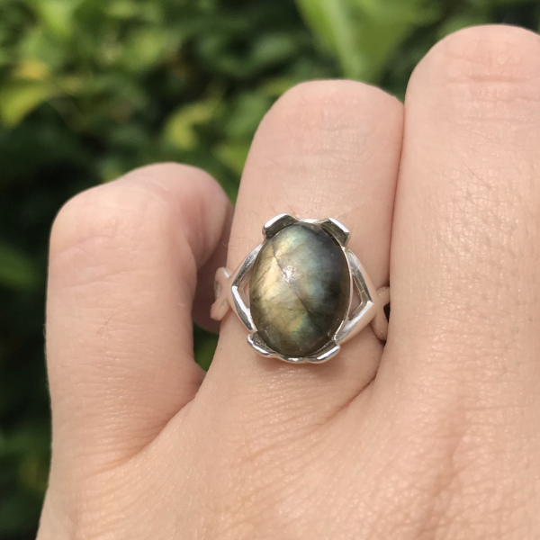Simple Labradorite Gemstone Ring - Image 7